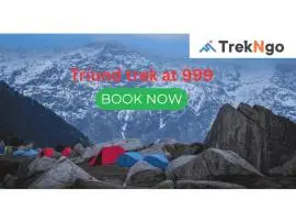 Book triund package